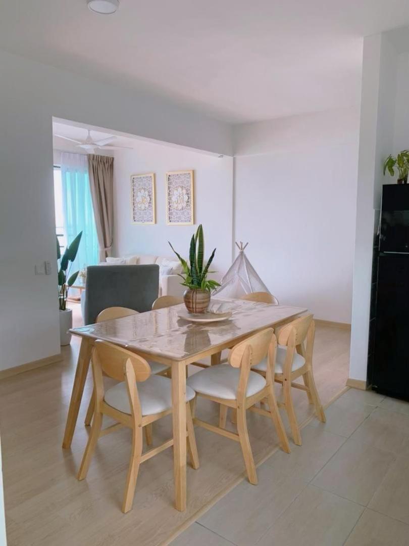 Pantai Puteri Melaka - Seaview 2 Bedroom Tanjung Kling Екстер'єр фото